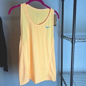SMALL, NIKE DRI-FIT CITY SLEEK TANK, New never worn with cut Tags SUSTAINABLE